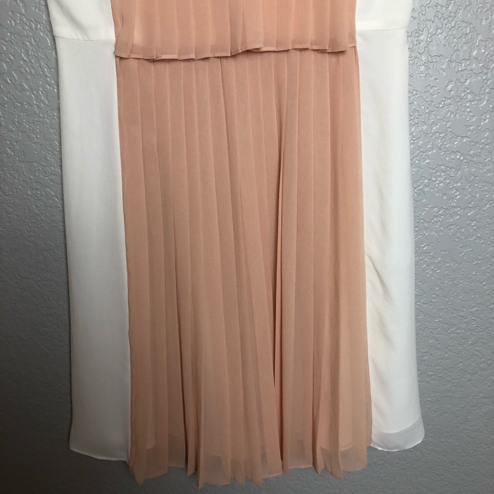 McGinn Pleated Dress Cutout Back White & Nude M - Picture 5 of 13